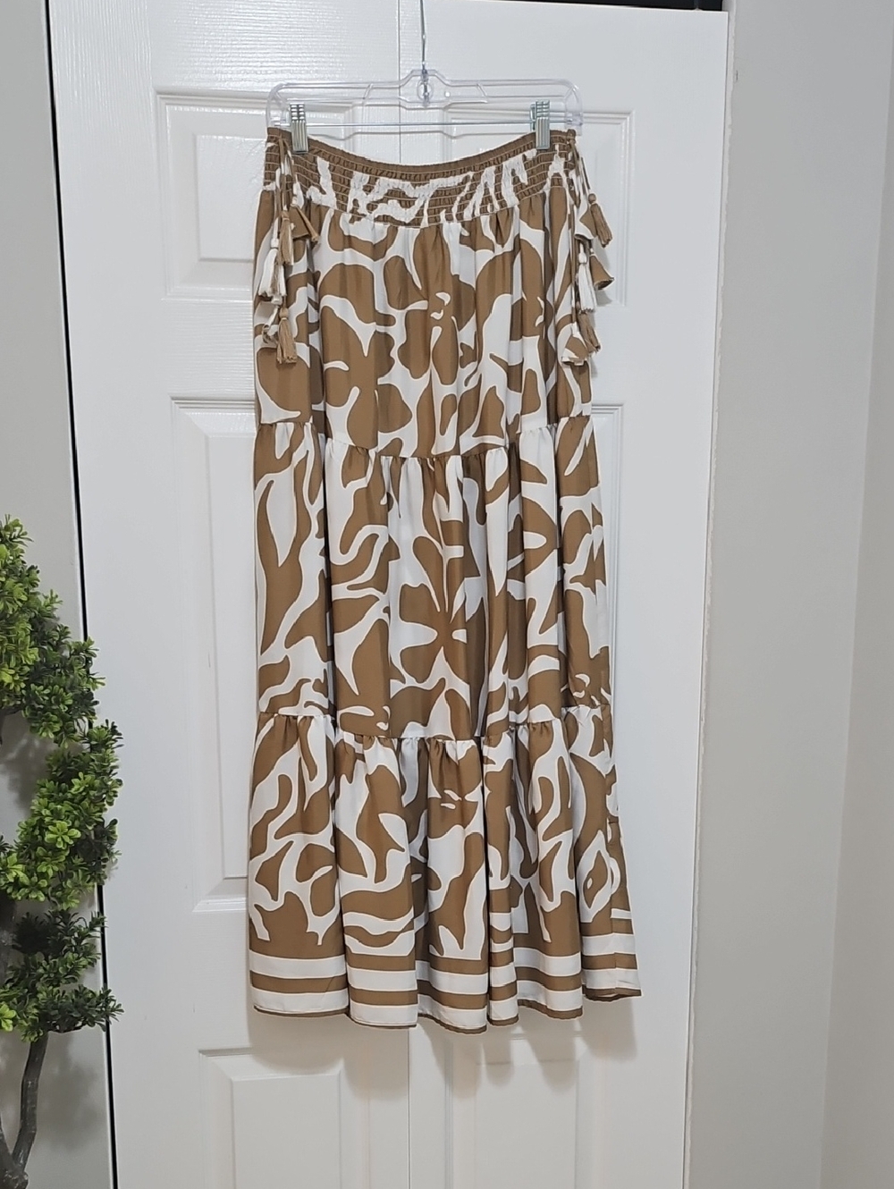 Neutral Brown & White Tiered Maxi Skirt